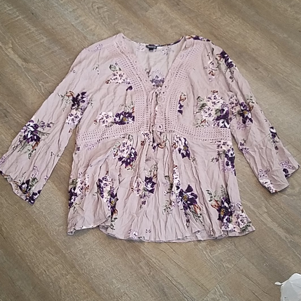 Torrid Shirt Size 2 (2X)